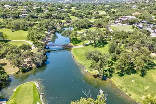 48 Tiburon Dr, The Hills, TX 78738 - Photo 37