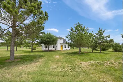 245 Country Lane, McDade, TX 78650 - Photo 7
