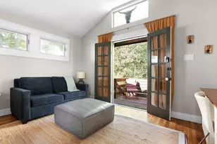 311 E 35th St, Austin, TX 78705 - Photo 27