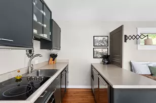 311 E 35th St, Austin, TX 78705 - Photo 25