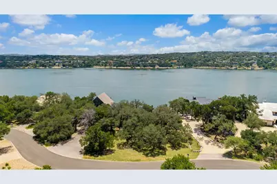 18401 Lakepoint Circle, Point Venture, TX 78645 - Photo 3
