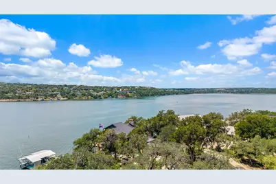 18401 Lakepoint Circle, Point Venture, TX 78645 - Photo 11