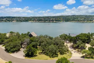 18401 Lakepoint Cir, Point Venture, TX 78645 - Photo 1