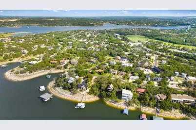 18401 Lakepoint Circle, Point Venture, TX 78645 - Photo 23