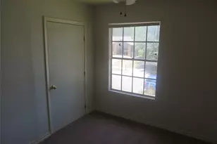 4511 W Village Ct, Austin, TX 78744 - Photo 11