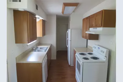 4511 W Village Court, Austin, TX 78744 - Photo 7