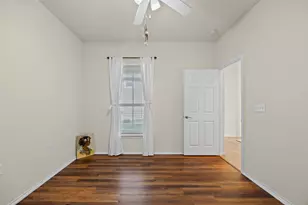 317 Essex Ln, Georgetown, TX 78633 - Photo 9