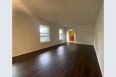 605 E Kerr Street E, Burnet, TX 78611 - Photo 17