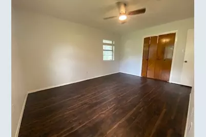 605 E Kerr Street E, Burnet, TX 78611 - Photo 11