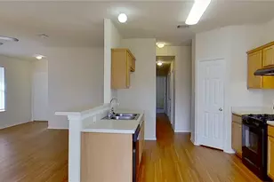 1105 Burgess Dr, Leander, TX 78641 - Photo 9