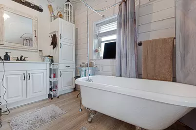 609 W Leon Street, Llano, TX 78643 - Photo 21