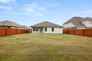 105 Saviano Rd, Hutto, TX 78634 - Photo 15