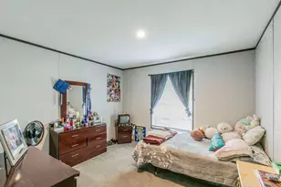 329 W Brook St, Bartlett, TX 76511 - Photo 15