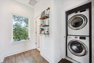 5006 Baker Street #B, Austin, TX 78721 - Photo 11