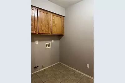 8724 Barrow Glen Loop, Austin, TX 78749 - Photo 7