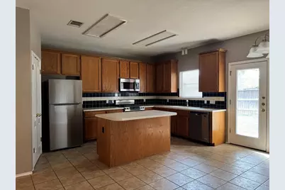 8724 Barrow Glen Loop, Austin, TX 78749 - Photo 5