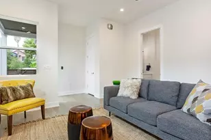 1111 Brookswood Ave, Austin, TX 78721 - Photo 5