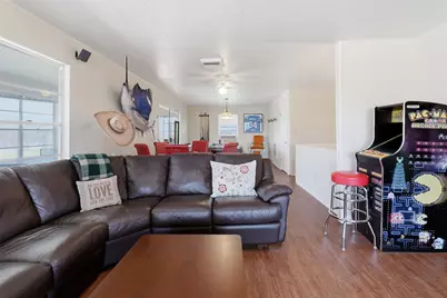 625 Deep Cove Drive, Marble Falls, TX 78654 - Photo 17
