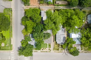 2202 Garden St, Austin, TX 78702 - Photo 33