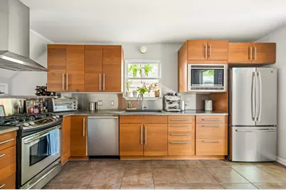 2202 Garden Street, Austin, TX 78702 - Photo 9