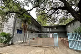803 W 28th St, Austin, TX 78705 - Photo 17