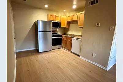 803 W 28th Street #106, Austin, TX 78705 - Photo 3