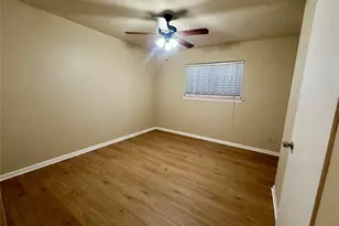 803 W 28th St, Austin, TX 78705 - Photo 7