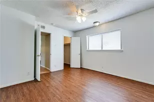 311 E 31st St, Austin, TX 78705 - Photo 7