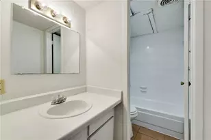 311 E 31st St, Austin, TX 78705 - Photo 5