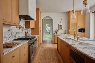 2521 Harris Blvd, Austin, TX 78703 - Photo 5