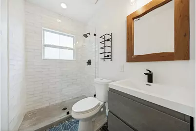 2513 E Cesar Chavez Street, Austin, TX 78702 - Photo 9