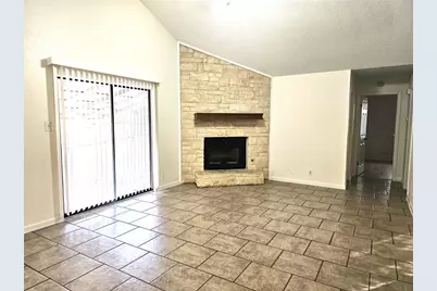 1747-1745 Horseshoe Circle, Round Rock, TX 78681 - Photo 3