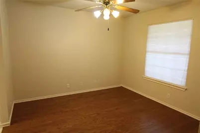 226 Schaefer Boulevard, Bastrop, TX 78602 - Photo 3