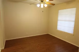 226 Schaefer Blvd, Bastrop, TX 78602 - Photo 3