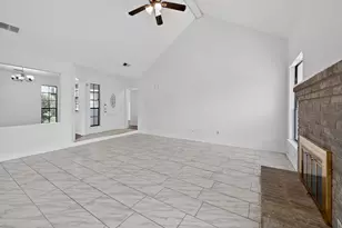 1222 Ivybridge Dr, Pflugerville, TX 78660 - Photo 7