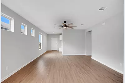 208 Kellys Heroes Way, Jarrell, TX 76537 - Photo 13