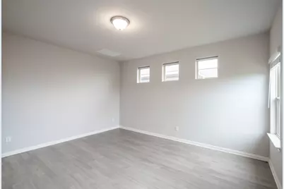 208 Kellys Heroes Way, Jarrell, TX 76537 - Photo 13
