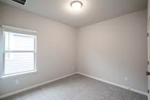 208 Kellys Heroes Wy, Jarrell, TX 76537 - Photo 29