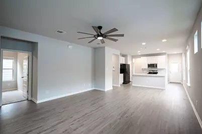 208 Kellys Heroes Way, Jarrell, TX 76537 - Photo 25