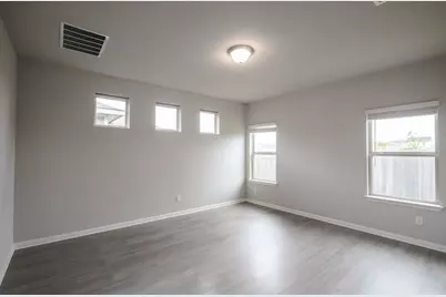 208 Kellys Heroes Way, Jarrell, TX 76537 - Photo 15