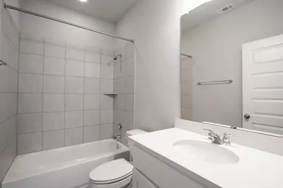 208 Kellys Heroes Way, Jarrell, TX 76537 - Photo 27