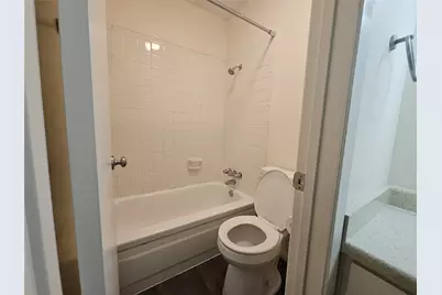 4406 Avenue C #APT 205, Austin, TX 78751 - Photo 5
