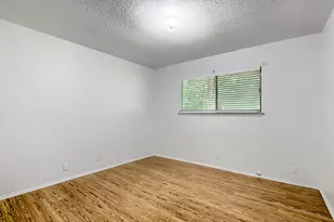 10710 Topperwein Dr, Austin, TX 78758 - Photo 11