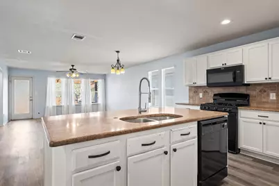 510 Red Tails Drive NE, Austin, TX 78725 - Photo 9