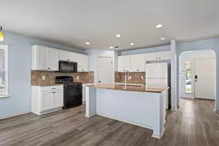 510 Red Tails Dr NE, Austin, TX 78725 - Photo 7