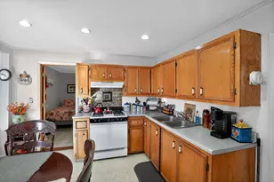 1309 Blackjack St, Lockhart, TX 78644 - Photo 9