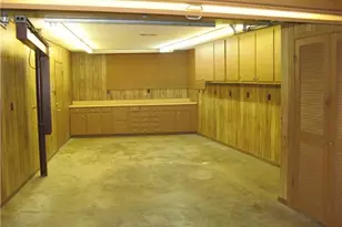 2001 Manana St, Austin, TX 78730 - Photo 7