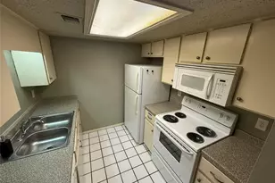 2401 Leon St, Austin, TX 78705 - Photo 3