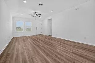 126 Christy St, Hutto, TX 78634 - Photo 3