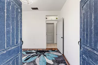 100 Serpentine Lane, Jarrell, TX 76537 - Photo 17